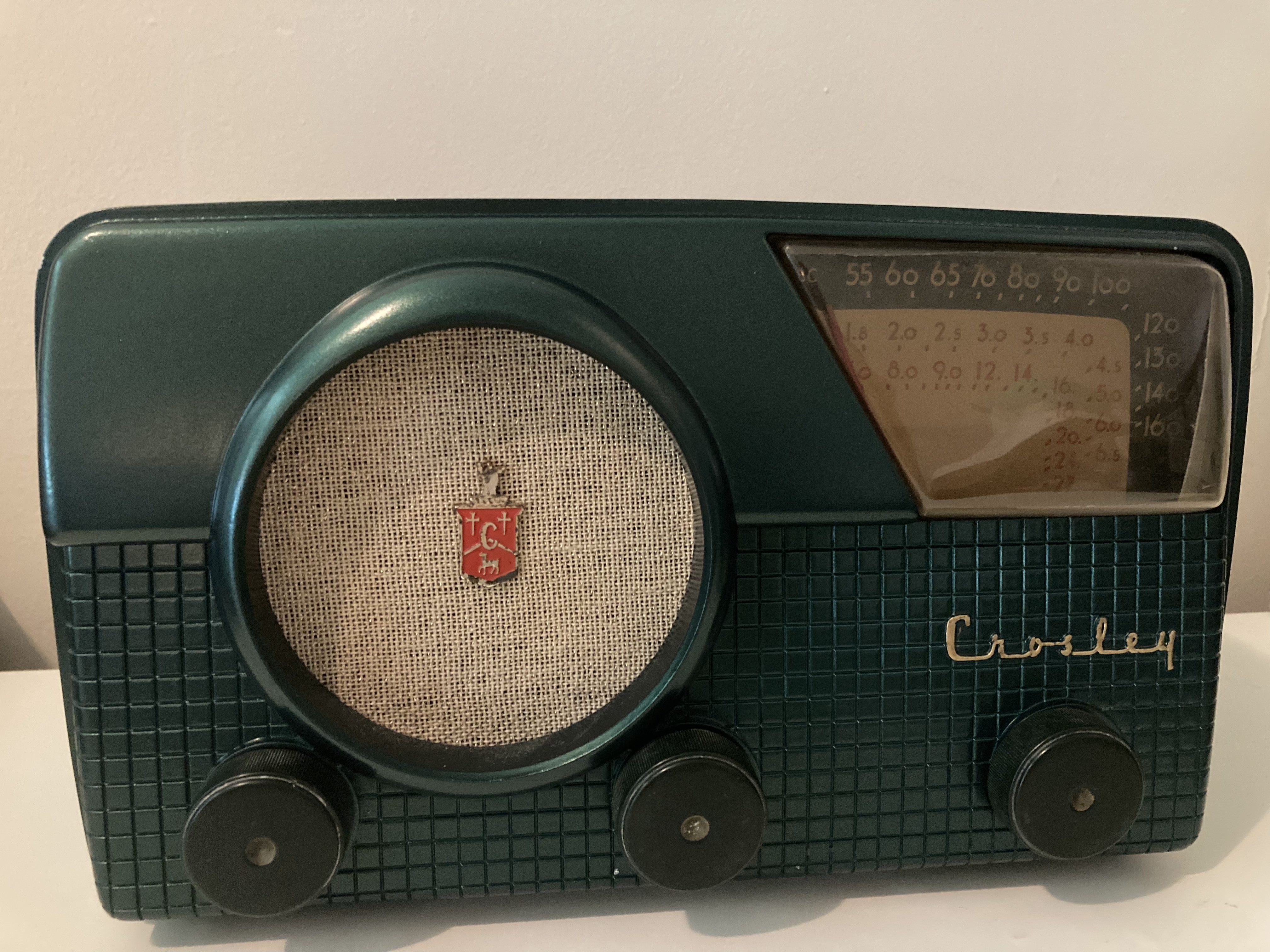 1950 Crosley EC30 AMFM (Evie)